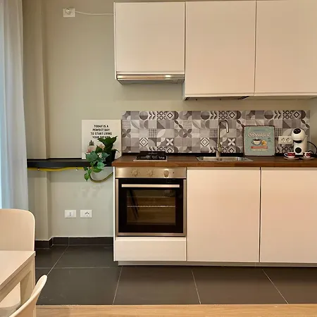 Oberdan & Charm - Elegant Apartment *