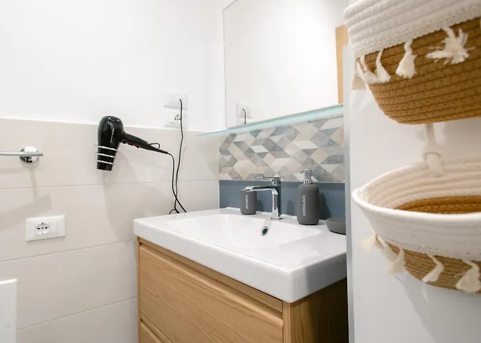 Oberdan & Charm - Elegant Bari