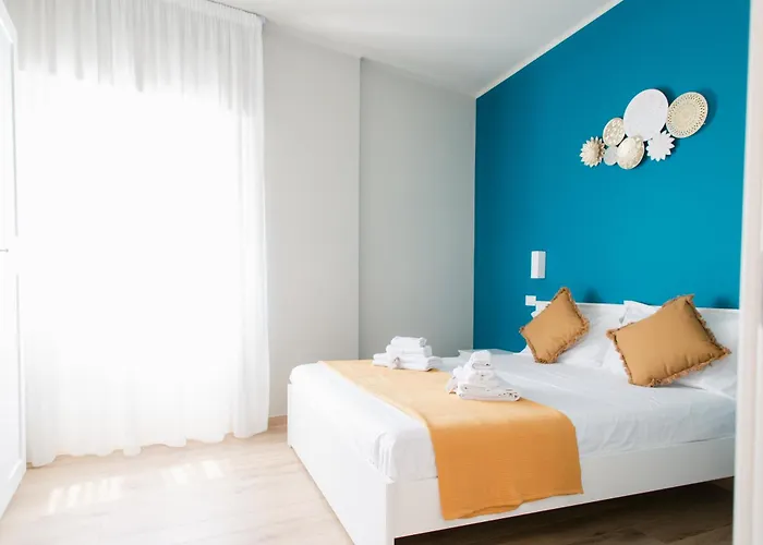 Oberdan & Charm - Elegant Apartment